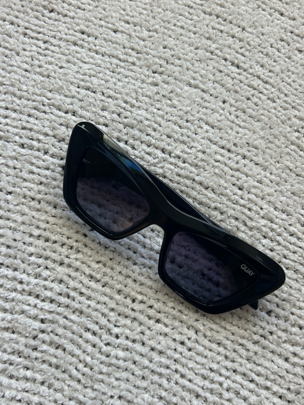 Quay Australia Black ‘On the Radio’ Sunglasses 📻🕶️